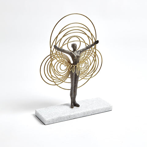 Bauhaus Wire Woman(تمثال على شكل امرأة  أسلاك برونزية ونحاسية)