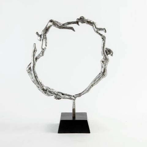 Family Sculpture-Silver Leaf(النحت العائلي - سلفر )